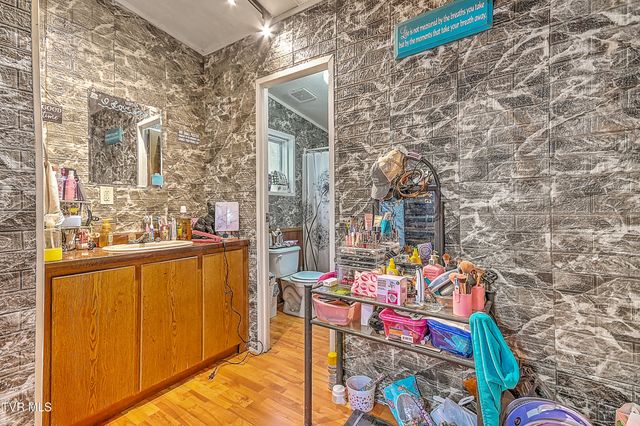 190 Cactus Drive, Jonesville, VA 24263