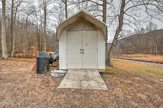 190 Cactus Drive, Jonesville, VA 24263