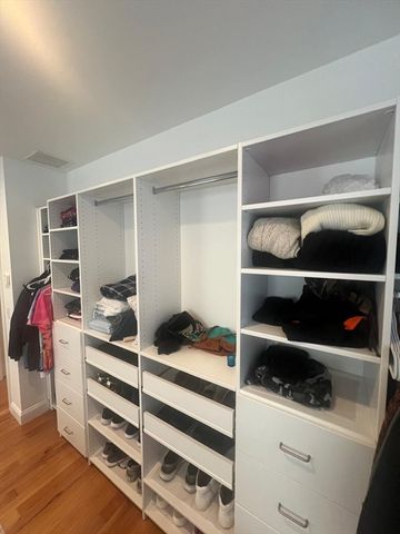 12 Green St Terrace 12, Watertown, MA 02472