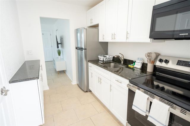 130 177TH TER W, Redington Shores, FL 33708