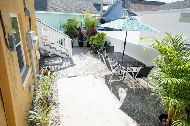 130 177TH TER W, Redington Shores, FL 33708