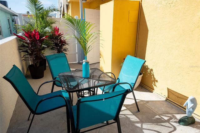 130 177TH TER W, Redington Shores, FL 33708