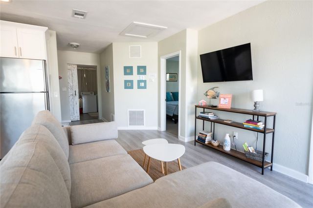 130 177TH TER W, Redington Shores, FL 33708