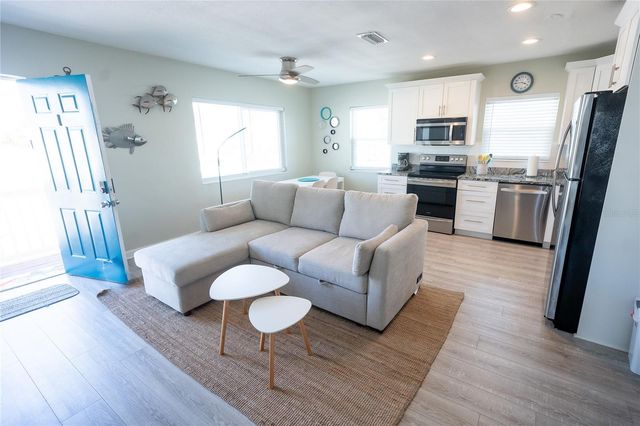 130 177TH TER W, Redington Shores, FL 33708