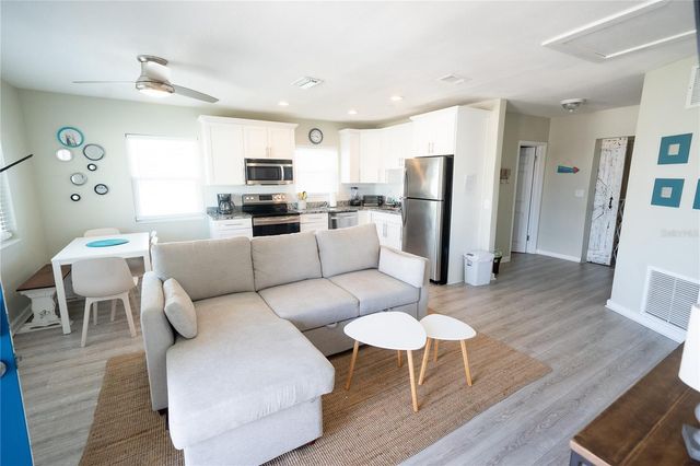 130 177TH TER W, Redington Shores, FL 33708