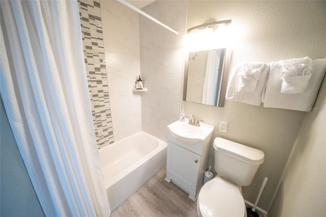 130 177TH TER W, Redington Shores, FL 33708