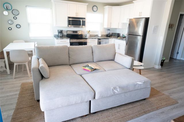 130 177TH TER W, Redington Shores, FL 33708