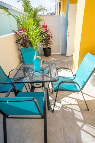 130 177TH TER W, Redington Shores, FL 33708