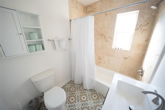 130 177TH TER W, Redington Shores, FL 33708