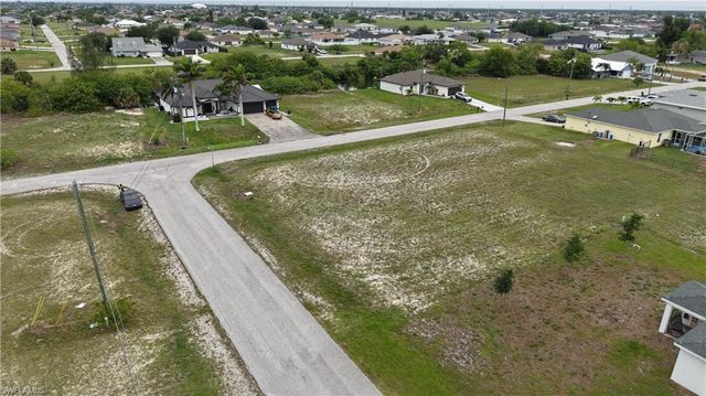 2009 NW 2nd AVE, Cape Coral, FL 33993