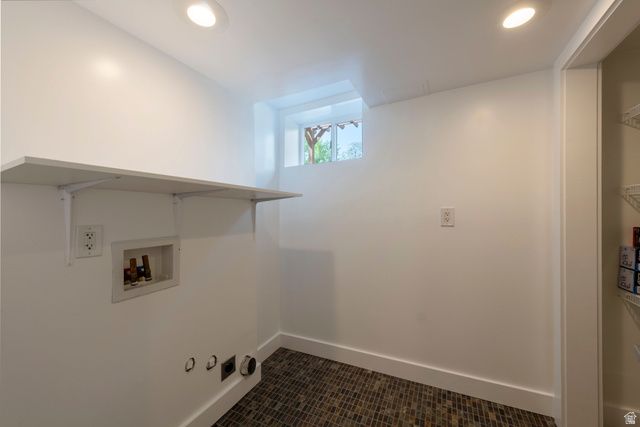 2011 E SHERIDAN RD, Salt Lake City, UT 84108