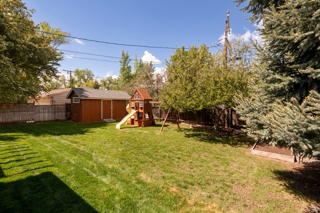 2011 E SHERIDAN RD, Salt Lake City, UT 84108