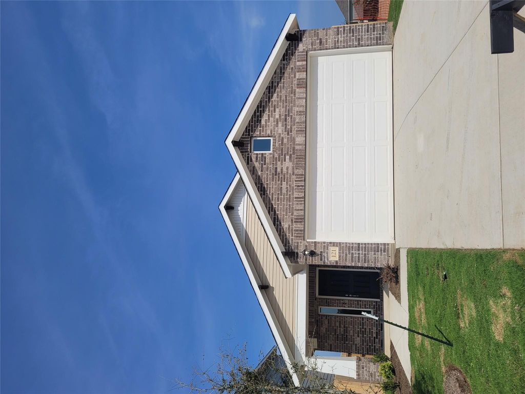 121 Tall Grass DR, Georgetown, TX 78628