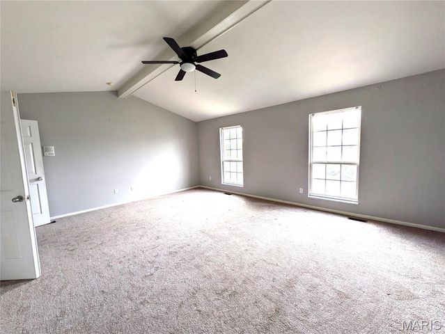 9104 Cedarberry Circle, St Louis, MO 63123