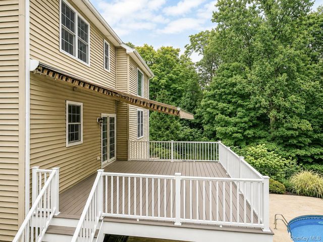 131 Winding Brook Court, New Windsor, NY 12553