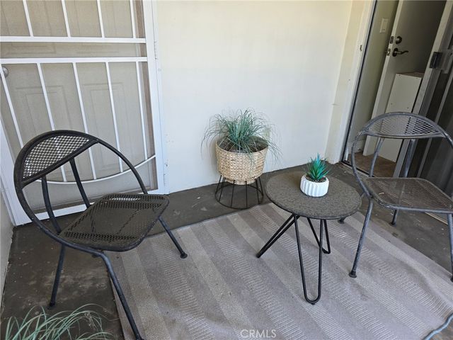 2646 Military, Los Angeles, CA 90064