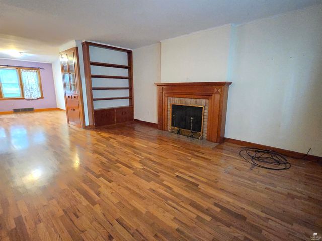 112 NE 13th Street, Abilene, KS 67410
