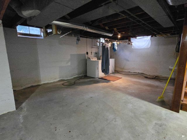 112 NE 13th Street, Abilene, KS 67410