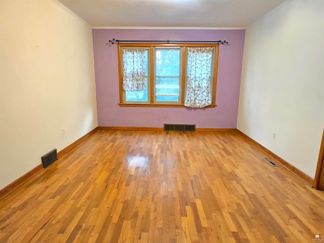 112 NE 13th Street, Abilene, KS 67410