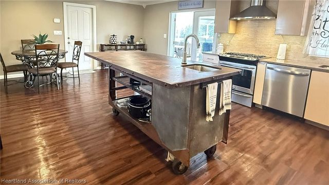 120 Eleanor Court, Lake Placid, FL 33852