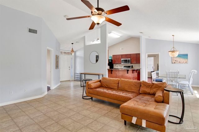 5117 Chinook Ave, Pensacola, FL 32507