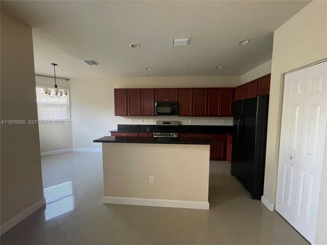 10417 SW 231st Ter 10417, Miami, FL 33190