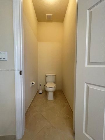 10417 SW 231st Ter 10417, Miami, FL 33190