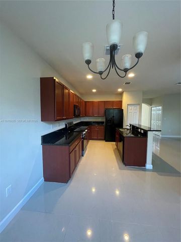 10417 SW 231st Ter 10417, Miami, FL 33190