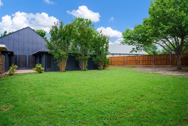 1202 Bayshore Drive, Rockwall, TX 75087