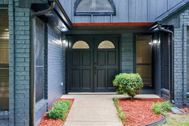 1202 Bayshore Drive, Rockwall, TX 75087