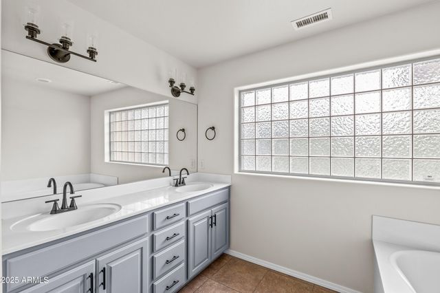 5024 S TOPAZ Road, Flagstaff, AZ 86005