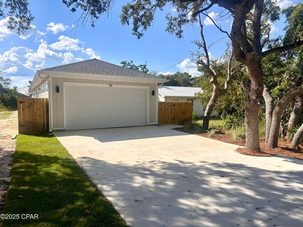 711 Gulf View Drive, Panama City Beach, FL 32413
