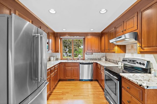 3 Vintage Way, Franklin, MA 02038