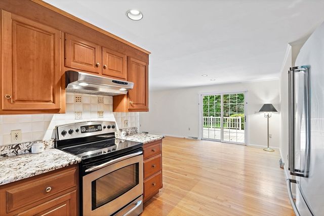 3 Vintage Way, Franklin, MA 02038