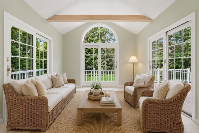 3 Vintage Way, Franklin, MA 02038