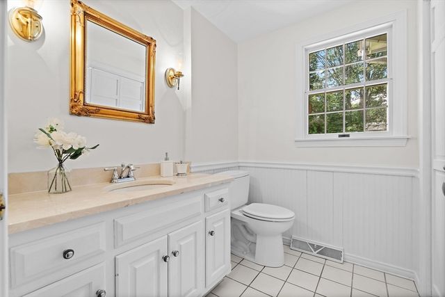 3 Vintage Way, Franklin, MA 02038