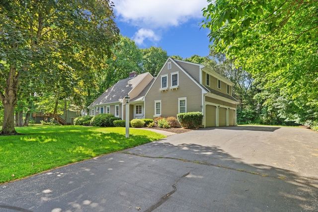 3 Vintage Way, Franklin, MA 02038