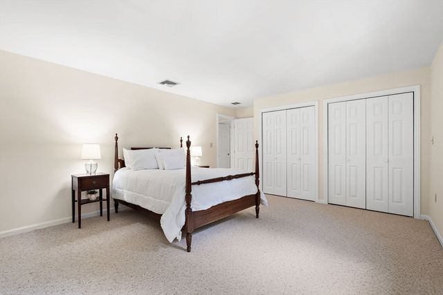 3 Vintage Way, Franklin, MA 02038