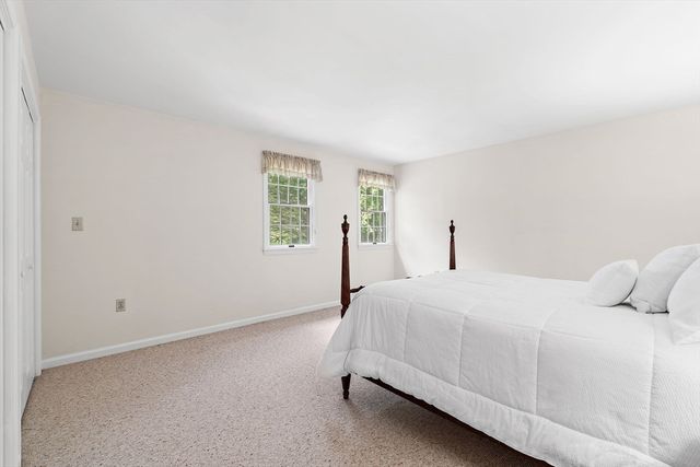 3 Vintage Way, Franklin, MA 02038