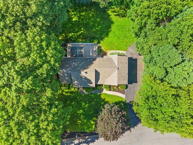 3 Vintage Way, Franklin, MA 02038