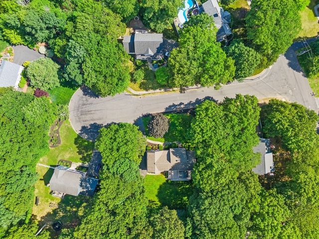 3 Vintage Way, Franklin, MA 02038