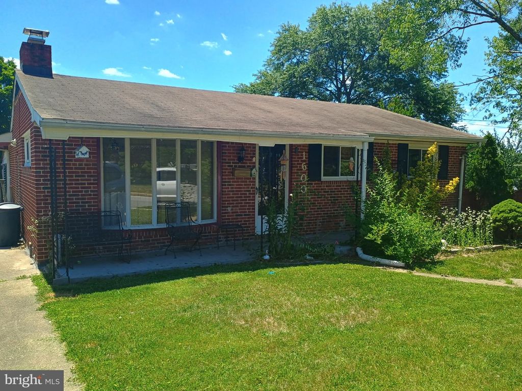 1600 CLARIDGE AVE, Baltimore, MD 21227