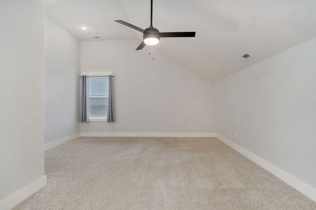 855 E Ashford Avenue, Nixa, MO 65714