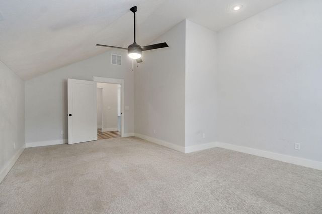 855 E Ashford Avenue, Nixa, MO 65714