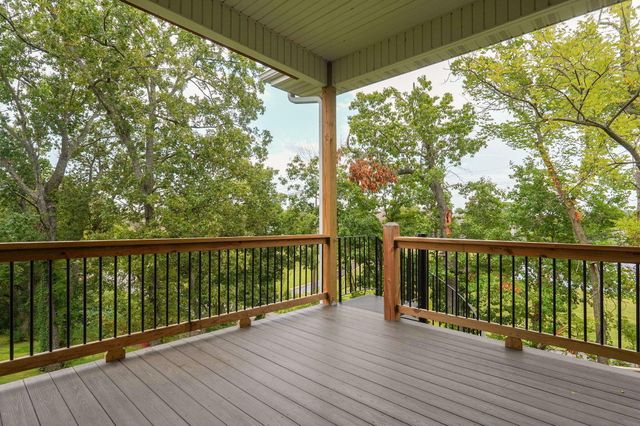 855 E Ashford Avenue, Nixa, MO 65714