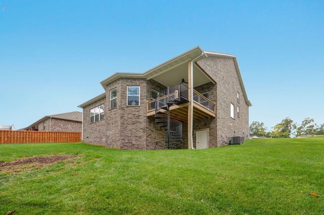 855 E Ashford Avenue, Nixa, MO 65714