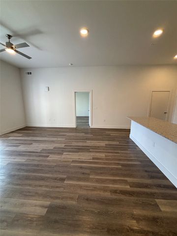 300 N McDonald Street 1450, Mckinney, TX 75069