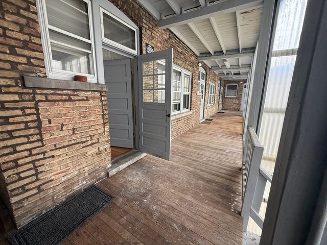 6829 21st Street 2E, Berwyn, IL 60402