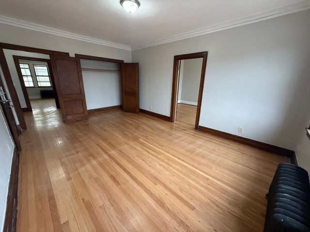 6829 21st Street 2E, Berwyn, IL 60402