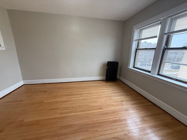 6829 21st Street 2E, Berwyn, IL 60402